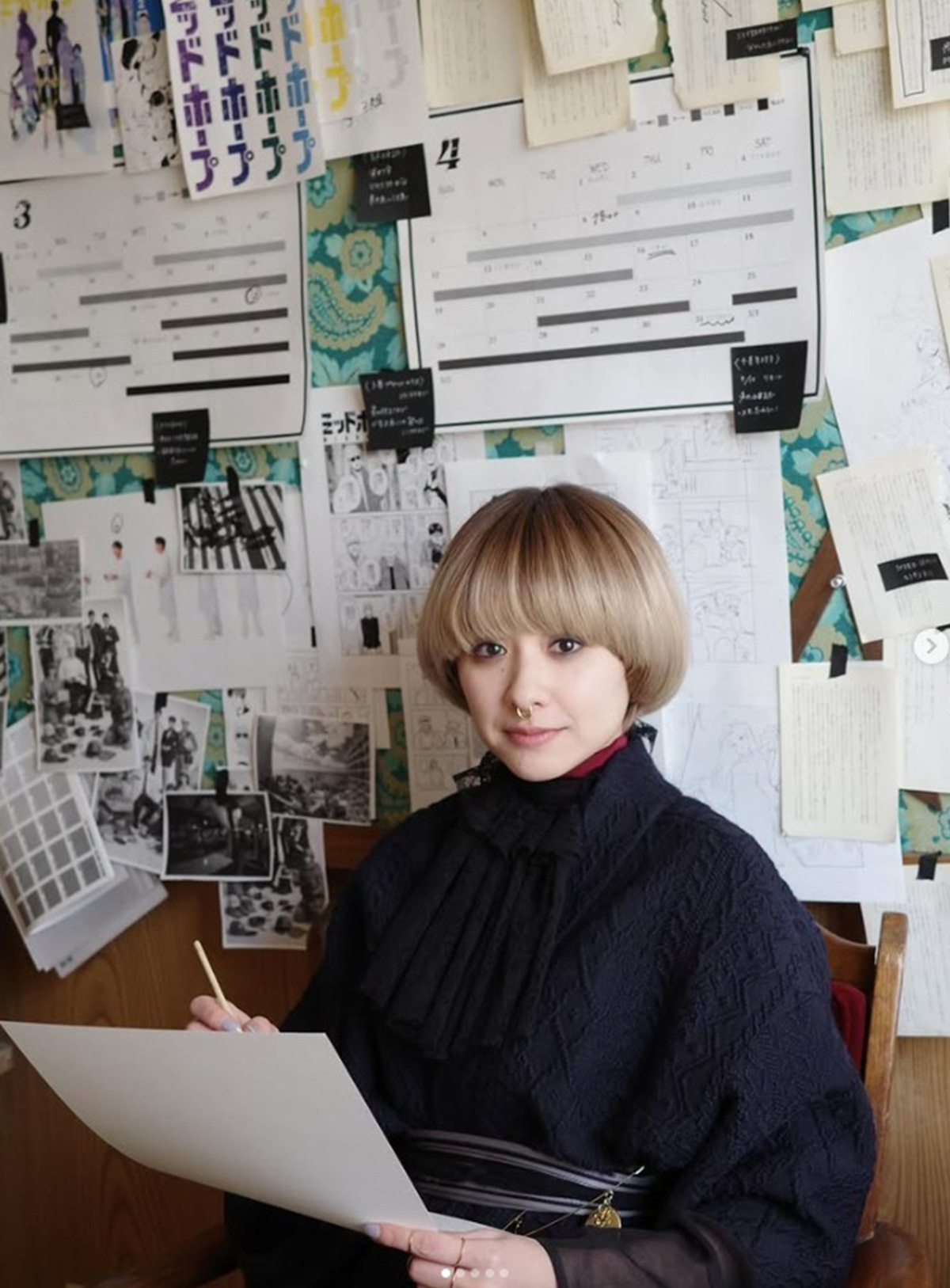 『泉京香は黙らない』の役柄に合わせ、金髪＆鼻ピアスで激変した堀田真由（写真・本人Instagramより）