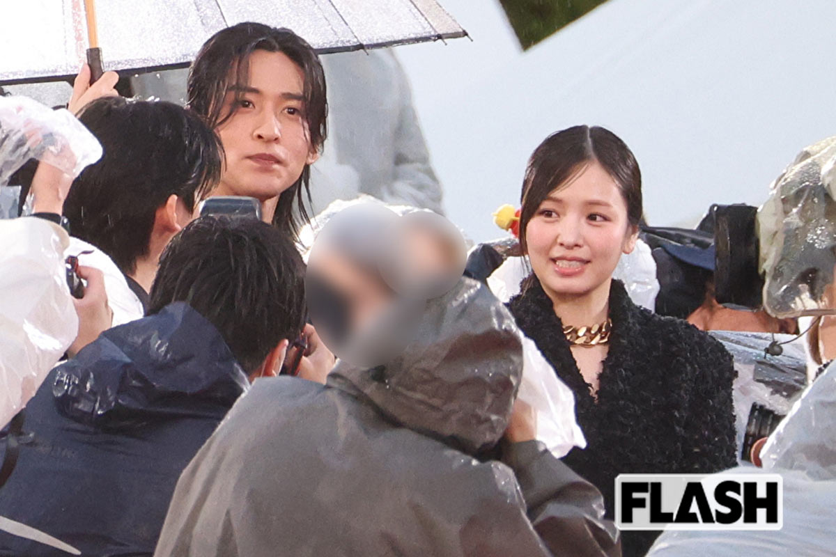 カナダでの撮影から一時的に帰国した目黒蓮。長髪ヘアになっている