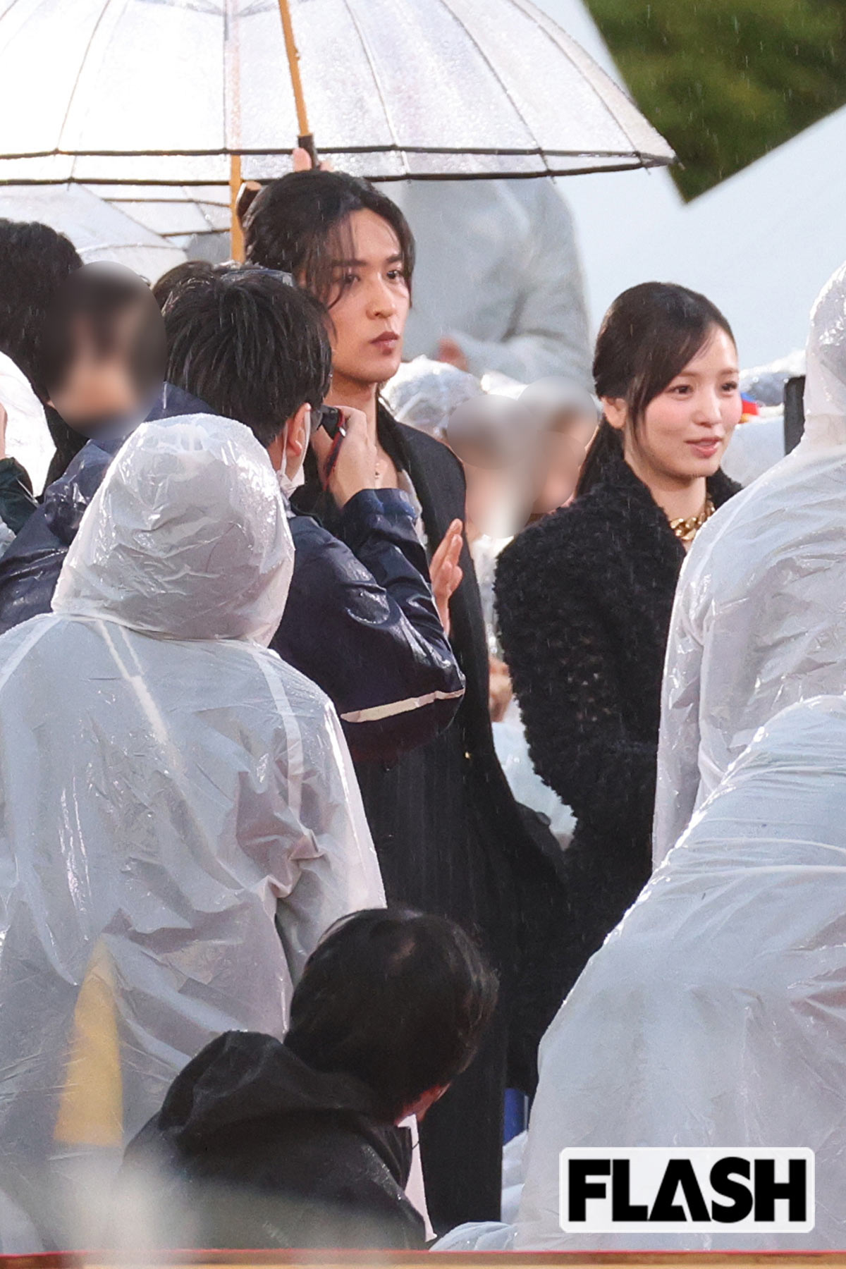 横田真悠とイベントに登壇した目黒蓮