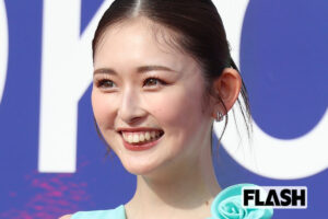 ゆうちゃみ、映画祭で見せたさわやかミントグリーンのドレス姿!　女優業進出…