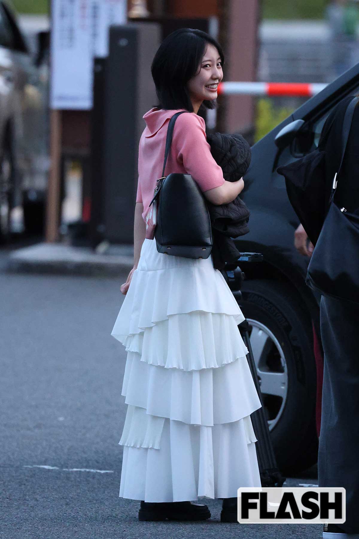 独特なファッションのフジ・高崎春アナ