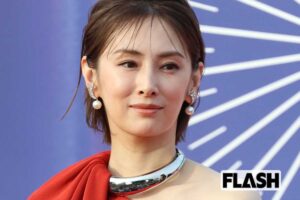 北川景子が披露した真紅のドレスに「キレイ〜!」ファン思わず絶叫“やせすぎ…
