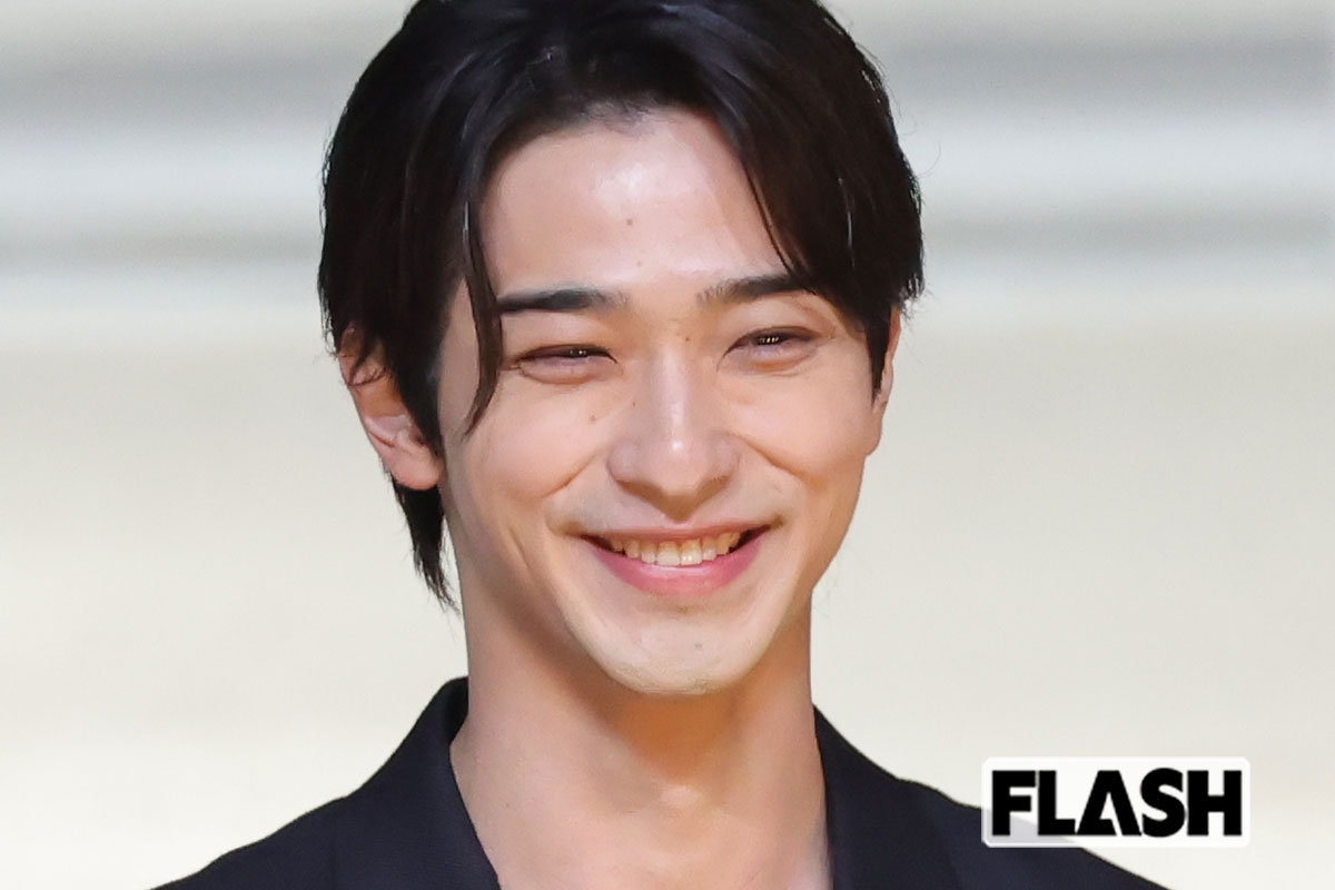 横浜流星、黒スーツ姿で競馬場に登場で女性ファンが殺到!　本人はマスコット…
