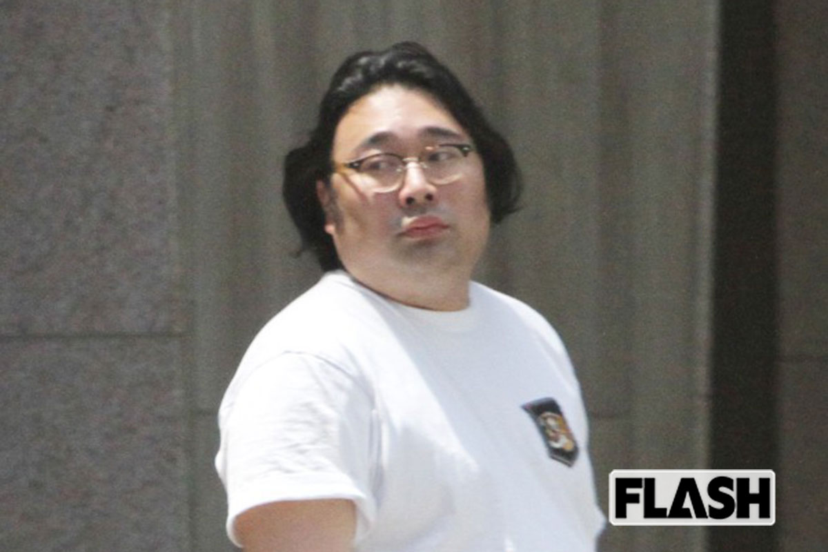 「末長くよろしくお願いします」と、結婚を公表したビスケットブラザーズ・原田泰雅（写真・金谷千治）