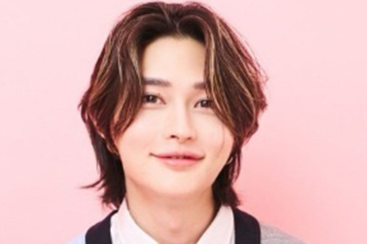 韓国でトラブルが報じられた美容外科医が写真集発売「誰が買うの」賛否別れる…