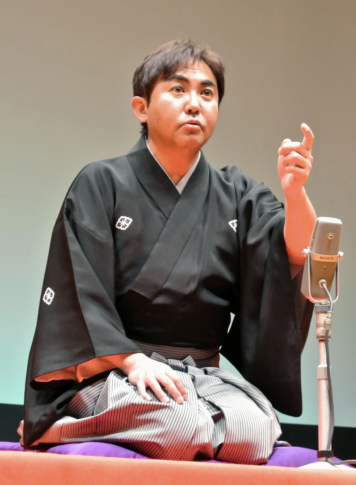 林家三平 『笑点』の年表から名前削除、“黒歴史扱い”に同情の声「もう一度修行しなければ」降板時には実力不足認める