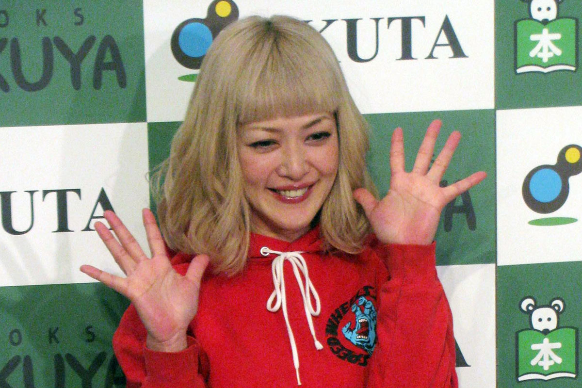 松嶋尚美『あさイチ』攻めの「尿漏れ特集」に出演もテーマ以上に“攻めた眉”…