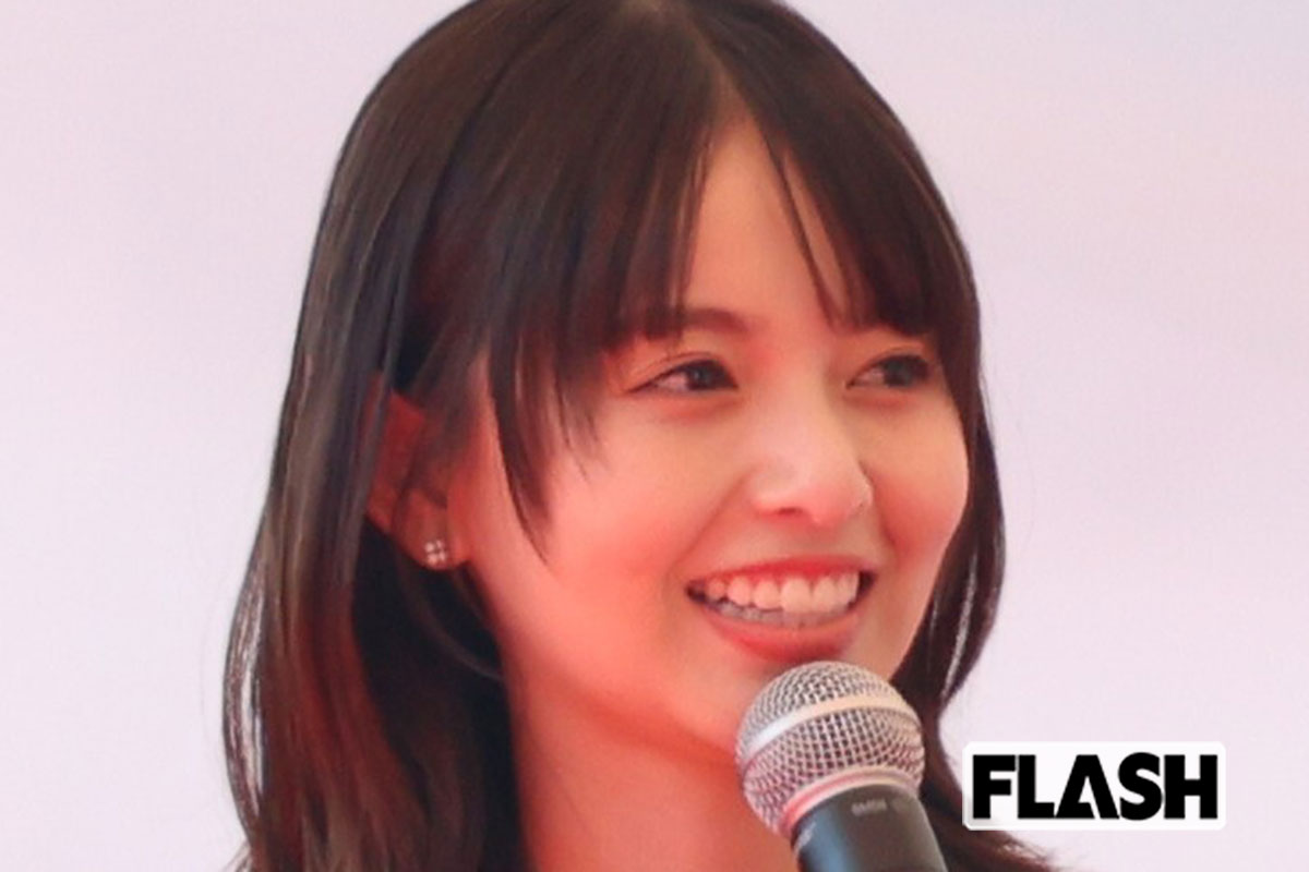 齋藤飛鳥、トレードマークのロングヘア“バッサリ断髪”でイベントへ…出待ち…