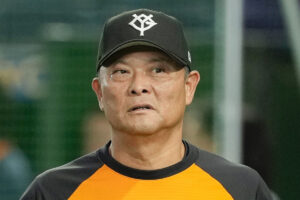 巨人・阿部監督辞任で橋上秀樹氏が監督代行に就任も…“外様”に対して大物O…