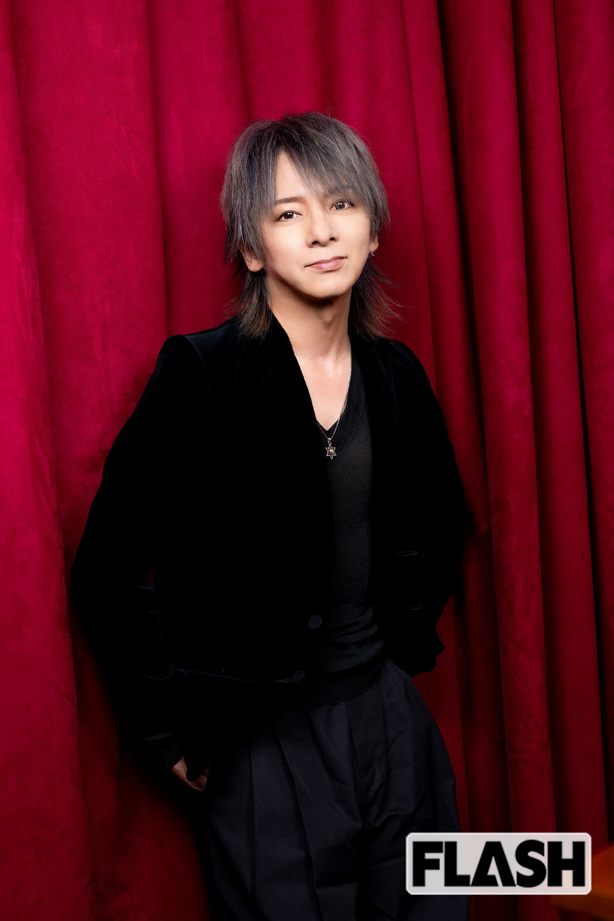 高校時代から、土木作業員やバーテンダー、ビーチボーイなど、さまざまなアルバイトを経験しているという松岡充（写真・福田ヨシツグ）