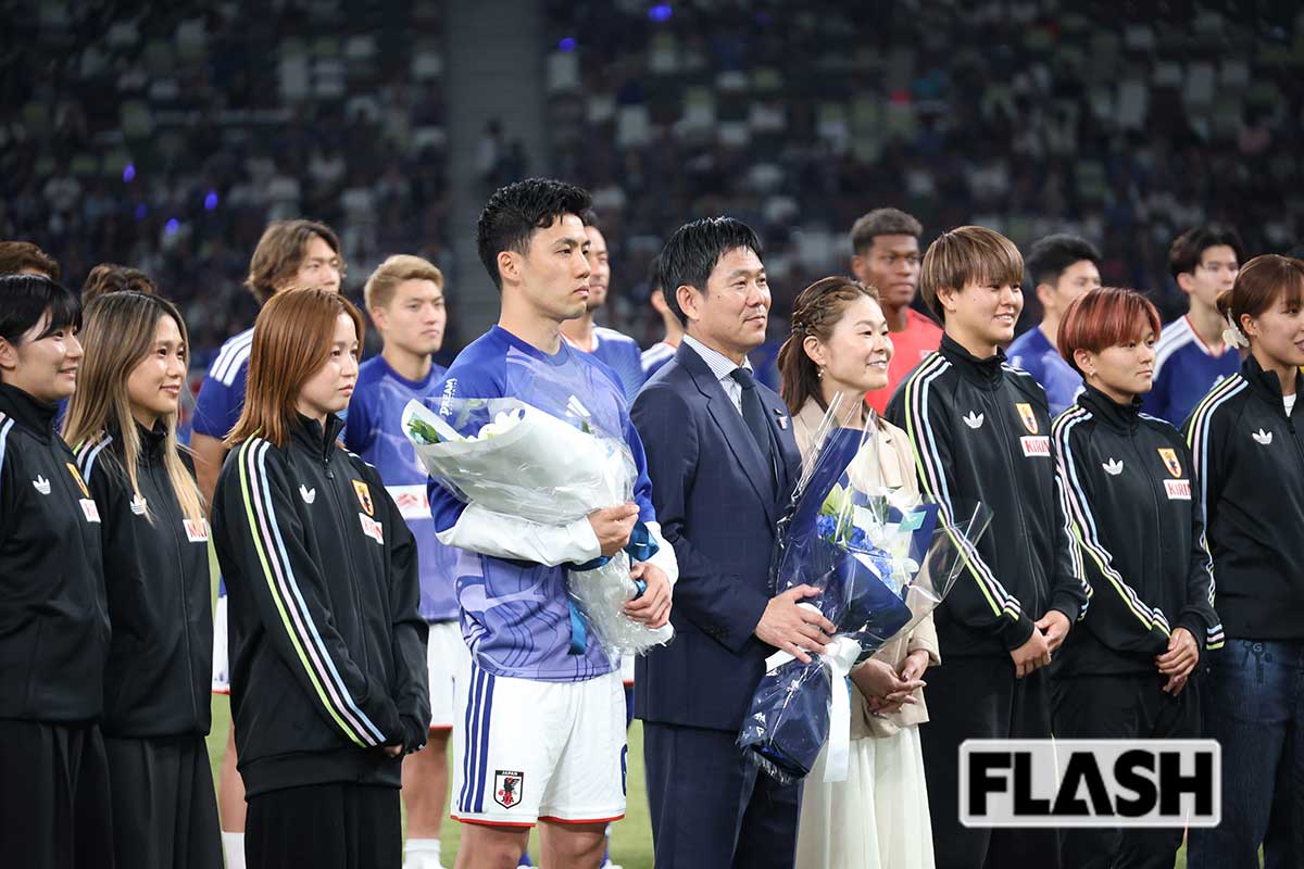【サッカー日本代表戦】澤穂希の登場に6万人が熱狂…見せつけた “長友佑都よりすごい” レジェンドぶり