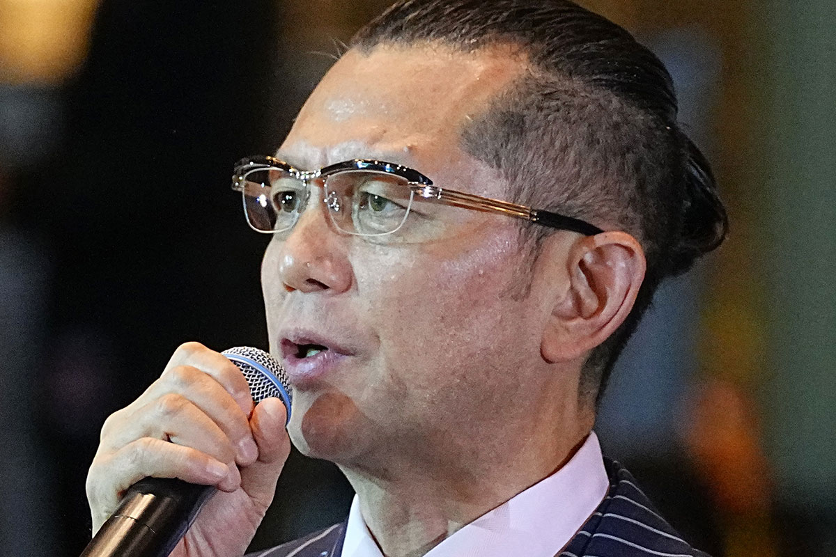 的場浩司「マナーの話じゃないからな」歩きスマホの“危険性”訴えるブログに…