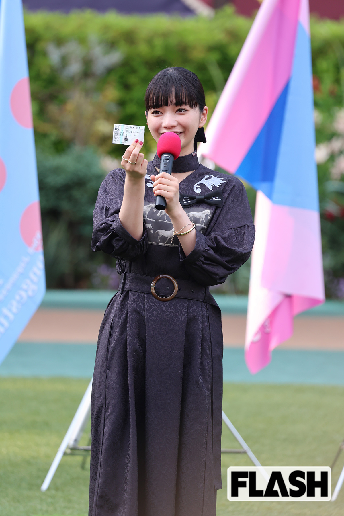 現在朝ドラの主演を務めている見上愛