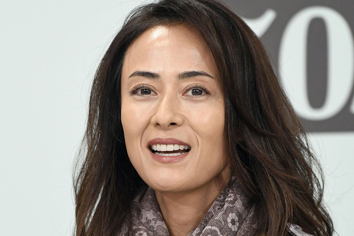 後藤久美子“ヒゲ男装の麗人”姿に「めちゃくちゃかっこいい」寄せられる驚き…