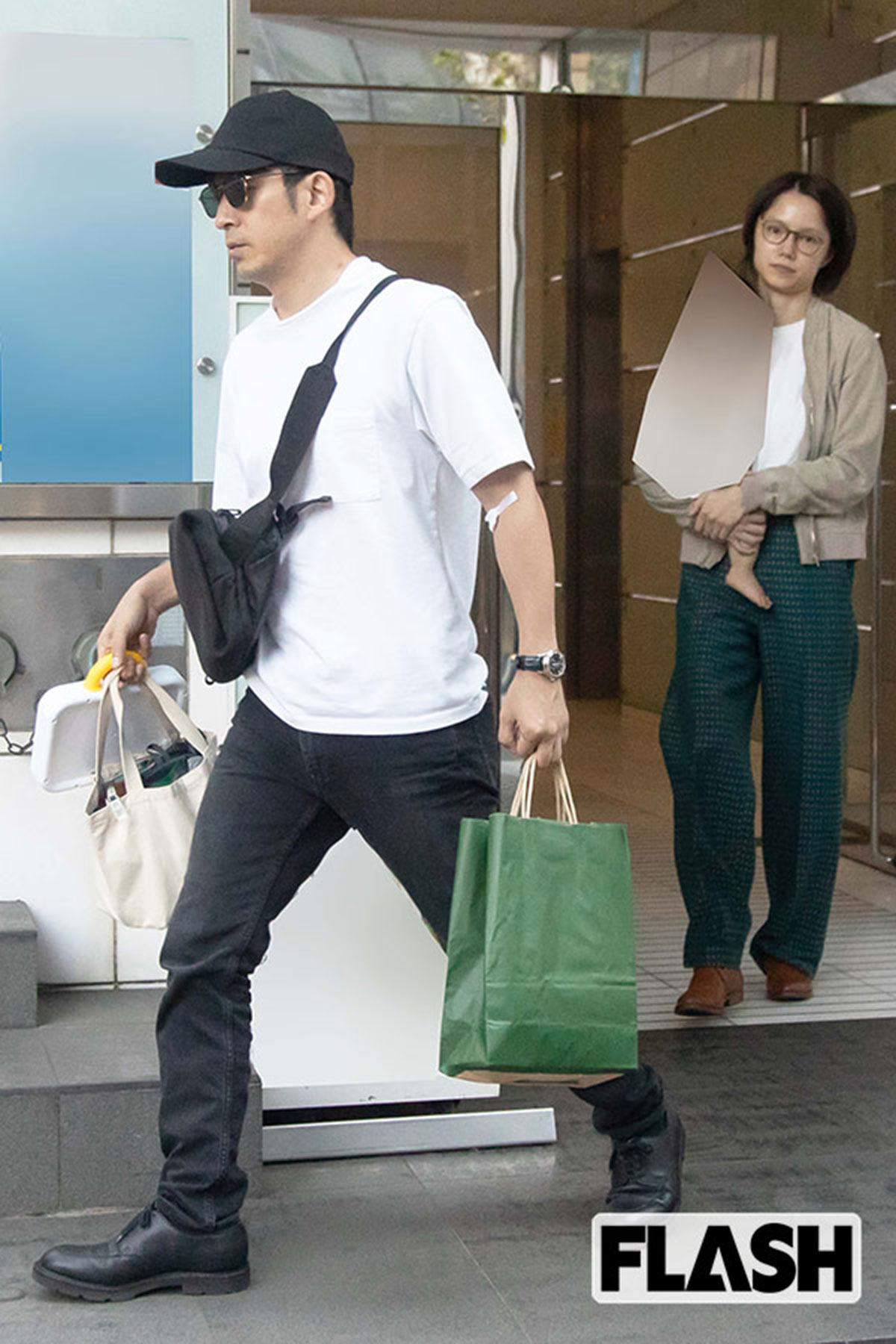 岡田准一、共演者とは「距離をとる」発言で『木更津キャッツアイ』同窓会拒否…共演した宮崎あおいと“略奪婚疑惑”の矛盾