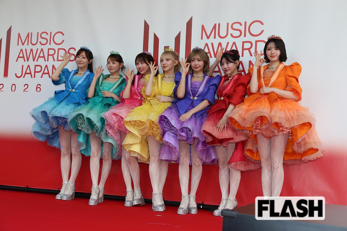 2026年6月13日、『MUSIC AWARDS JAPAN 2026』の授賞式に出席したFRUITS ZIPPER（写真・金谷千治）