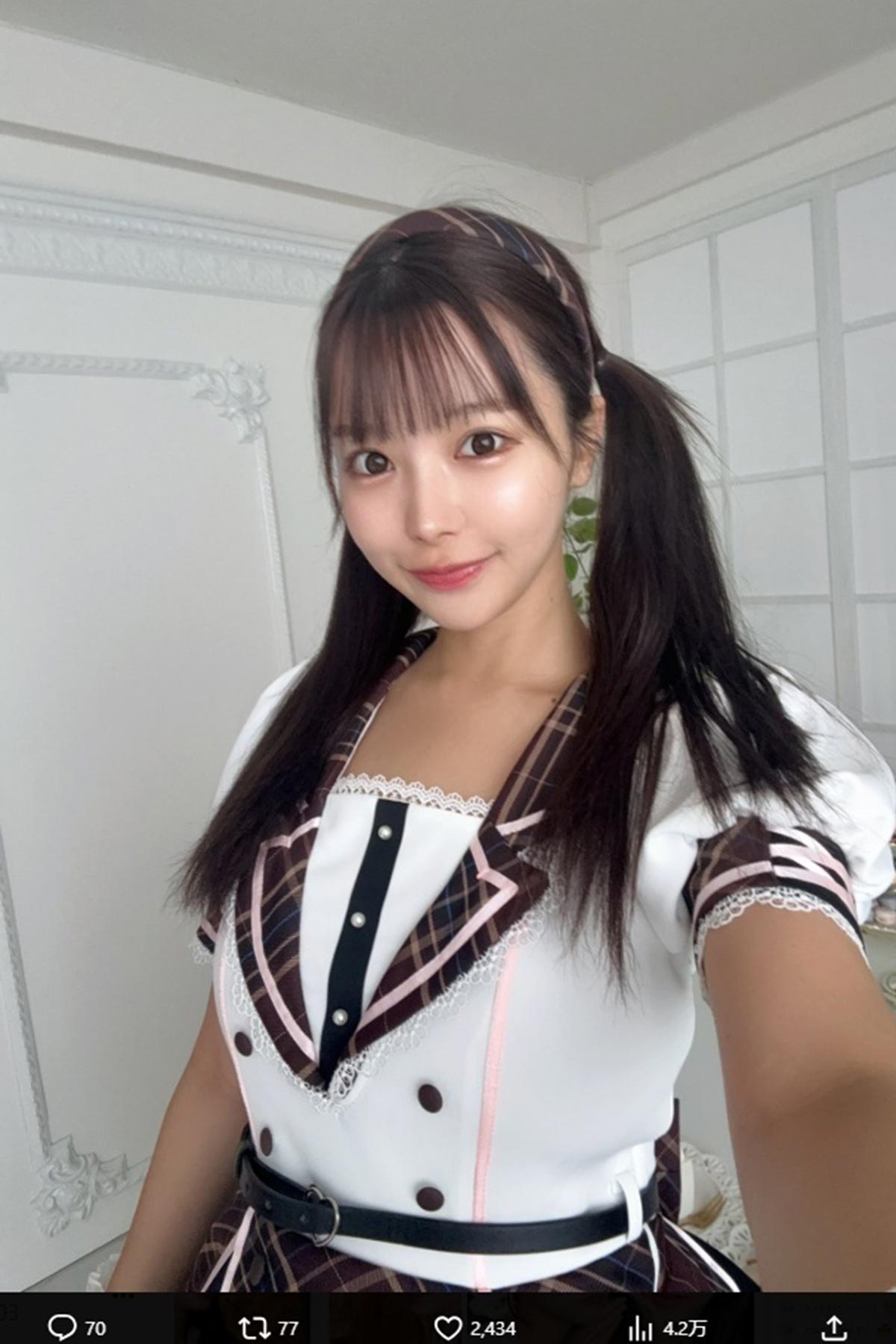 「留置所入ってました」セクシー女優、ニュージーランドでの入国拒否に不満もひろゆきら著名人が厳しいツッコミ