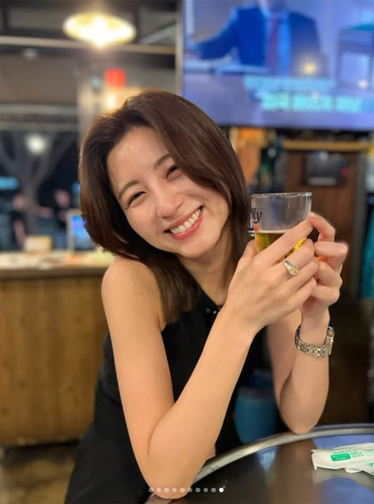 韓国を旅行した際の写真を投稿した宇賀なつみ。ほろ酔いにも見える写真には、ファンから絶賛が集まった（画像・宇賀なつみのInstagram「natsumi_uga」より）