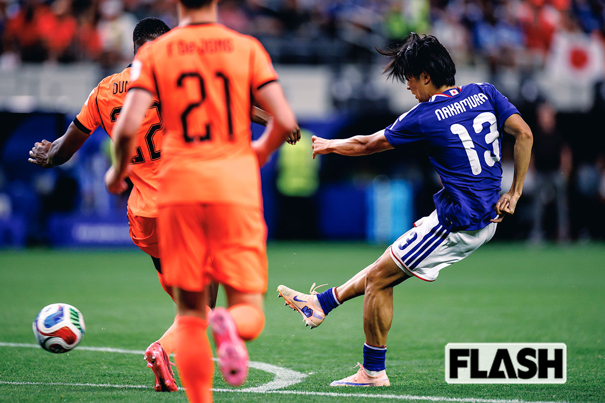 オランダ戦の後半12分にゴールを奪った中村敬斗。中学時代から夜の自主トレで磨いた“得意の形”からの同点弾だった（写真・JMPA）