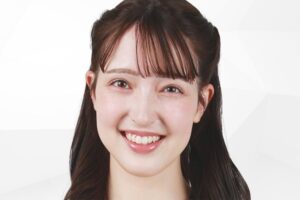 静岡の若手女子アナ “胸元ぴったり” ノースリワンピに「まるでマーメイド」の絶賛…バッグ斜めがけ “あざと技” でファン悩殺