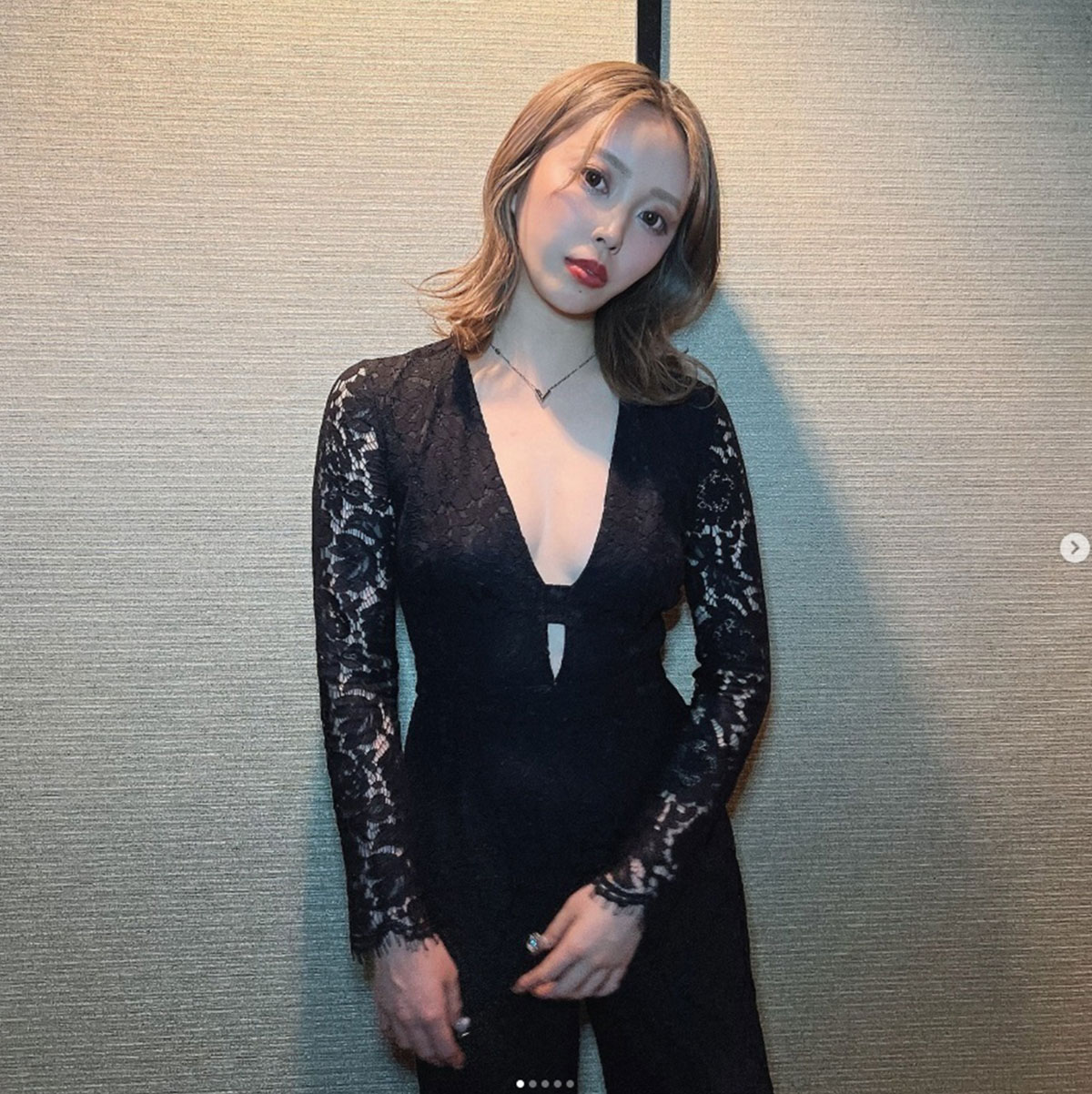『バチェラー・ジャパン』シーズン4で人気だった青山明香里。酵素風呂をテーマにした事業を展開も、その後破産していた（写真・本人Instagramより）