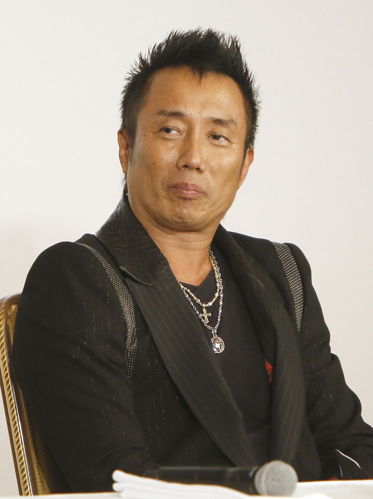 「攻めてるね、東京」長渕剛、テレ東初出演で異例の扱いも…“禁断の組み合わせ” に驚く人続出