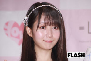 ＝LOVE 大谷映美里、“超絶上目遣い” に “検索ワード風” 投稿が大好評…「顔が最強」“あざと無双” な戦略にファン降伏