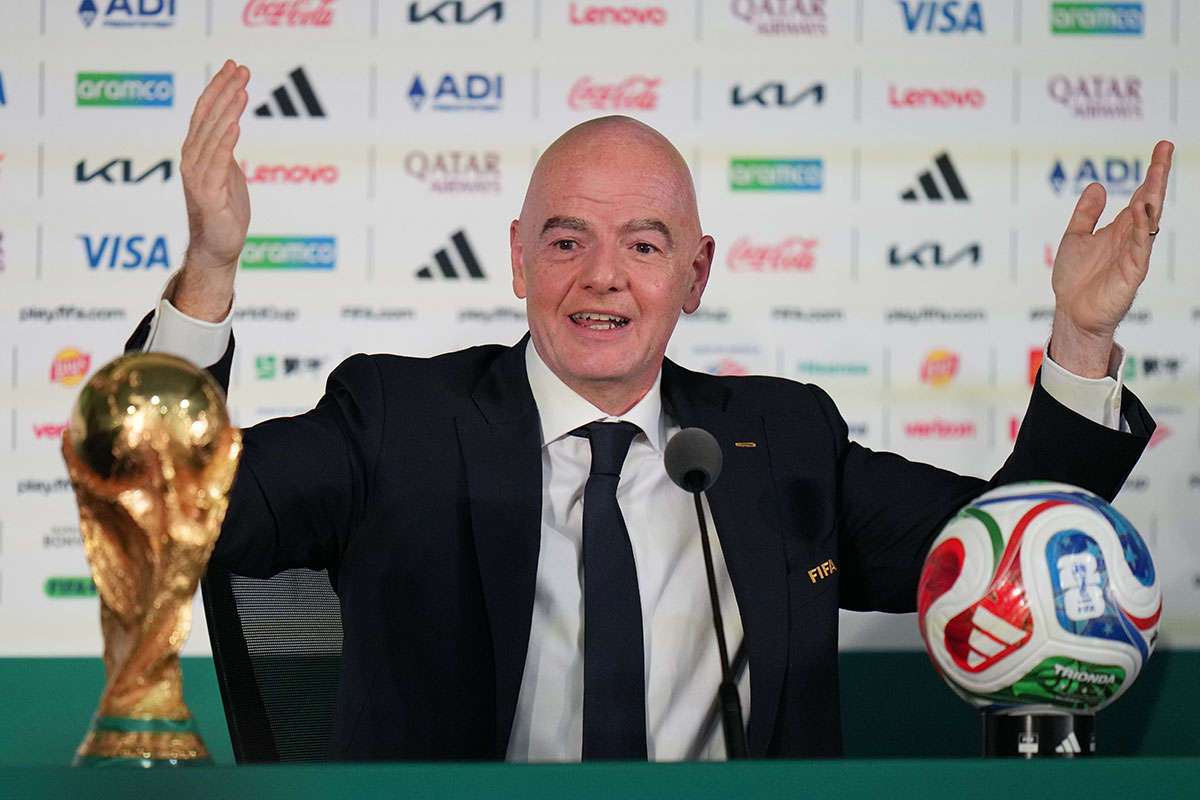 【サッカーW杯】FIFA会長、米代表FW出場停止「猶予」に世界中から非難殺到…指摘されてきたトランプ大統領との“蜜月”