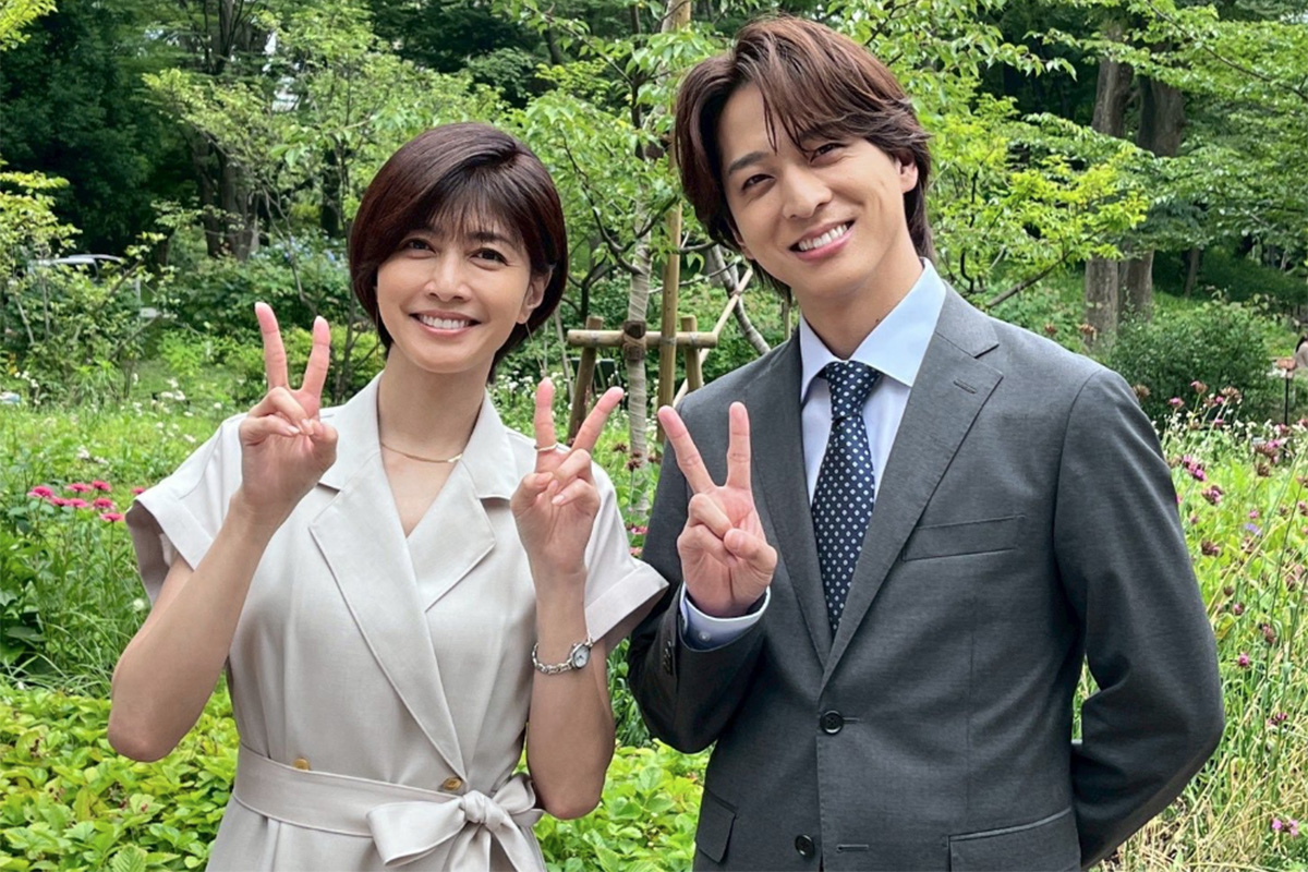 『ラストノート』公式Xより。劇中での内田有紀の美貌が評価されている