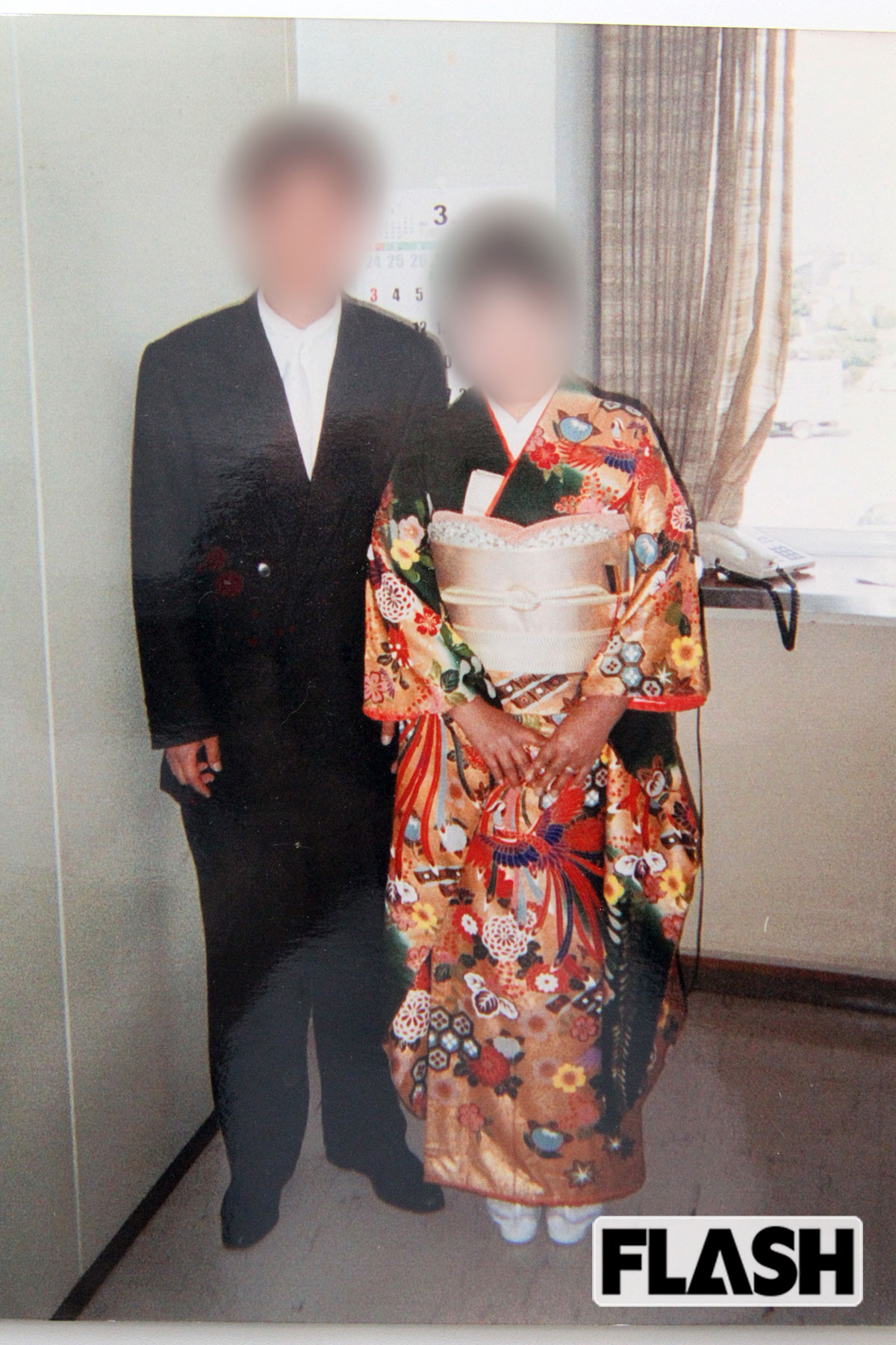 実母の3度めの結婚式に参列した弟。その数カ月後、29歳という若さで自死する