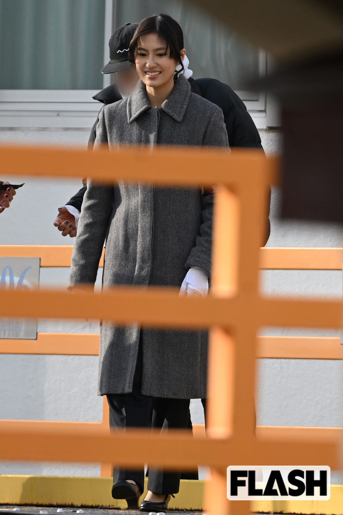 恒松祐里 刑事ドラマで見せた“真剣捜査”姿『全裸監督』でブレイク、海外ファンからも集まる注目