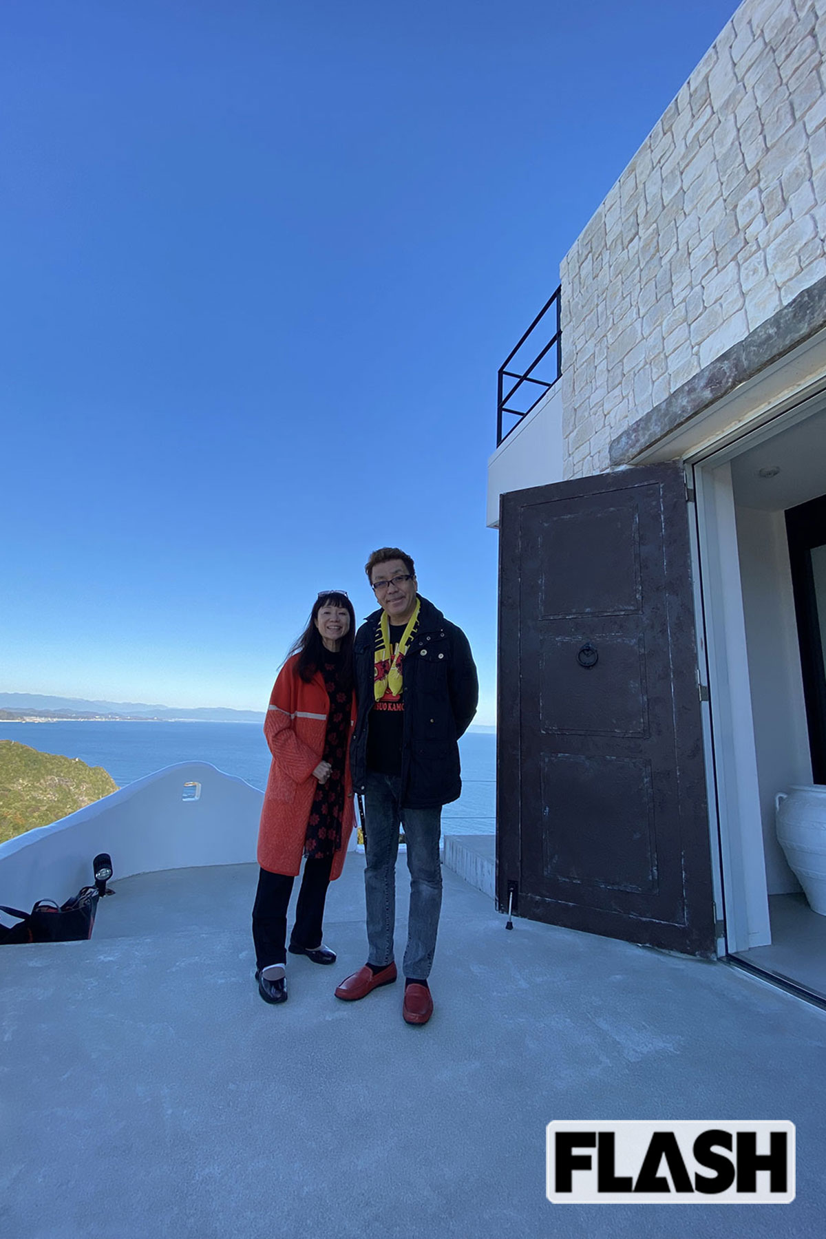 嘉門達夫と妻・こづえさんの共通の話題は、食とワイン。日本全国のみならず、海外も食べ歩いた（写真・本人提供）