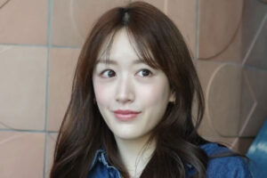 三山凌輝と密会報道の花乃まりあ、宝塚96期の“壮絶いじめ事件”知るファン落胆「現役が頑張ってるのに」「恥ずかしい」