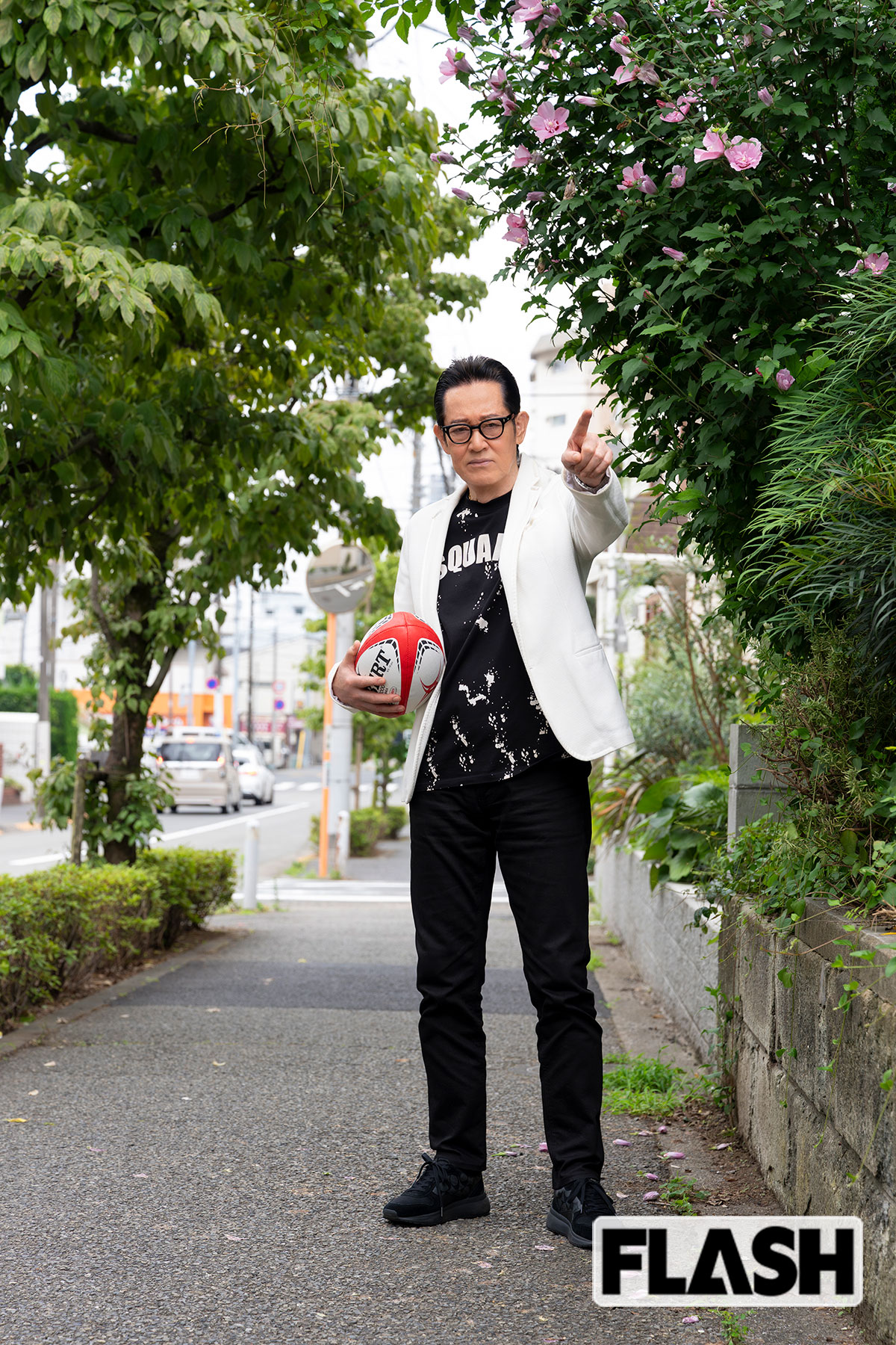 「ドラマに出演してからラグビーの試合をよく観るようになりました。年々、体格も技術も進歩していますね」と山下真司（写真・木村哲夫）