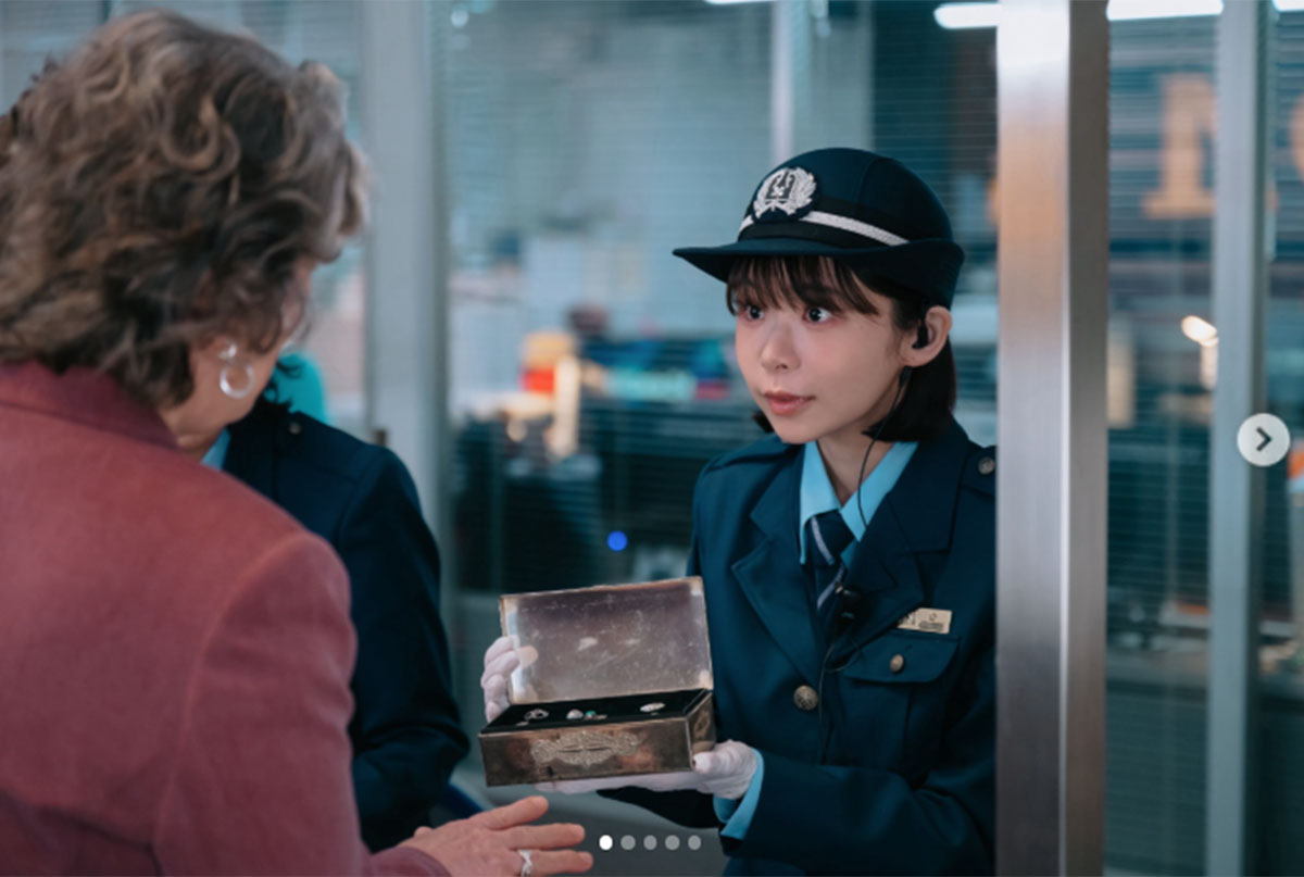 ドラマ『大空港～GATE24～』（テレビ朝日系）のInstagramより。趣里の、目元に血色感のある色を乗せた “地雷系メイク” が好評だ