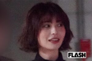 長濱ねる　中島健人との“ラブコメ”映画舞台あいさつで大歓声、お気に入りポップコーンと帰宅するキュートな姿をキャッチ！