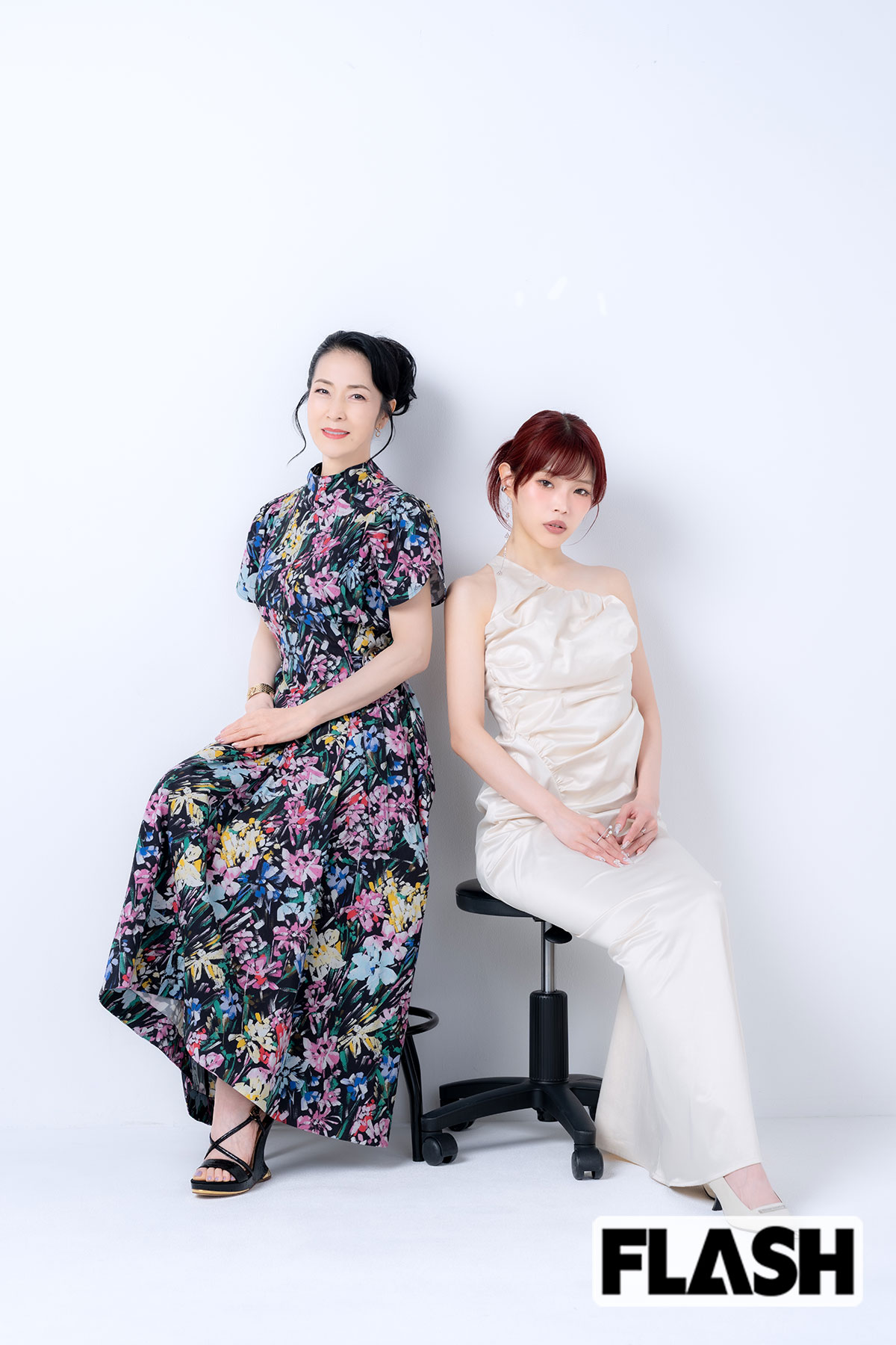坂本冬美の故郷（和歌山県上富田町）を聞くと、アイナは「ヤンキーが多いって言われている、あの？」と、まさかの先制パンチ！（写真・福田ヨシツグ）