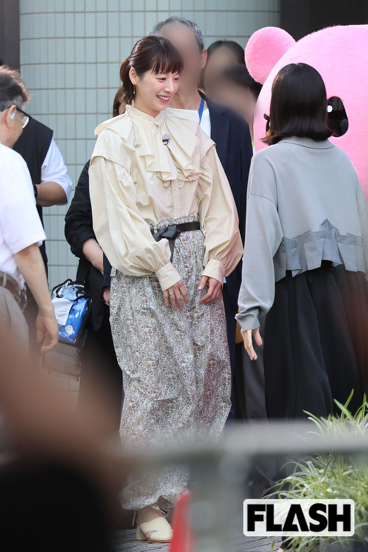 蒼井優と楽し気に会話をする夏帆