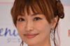 平子理沙“へそ出し”ミニスカ姿の若さにファン驚き…過去には整形疑惑をきっ…