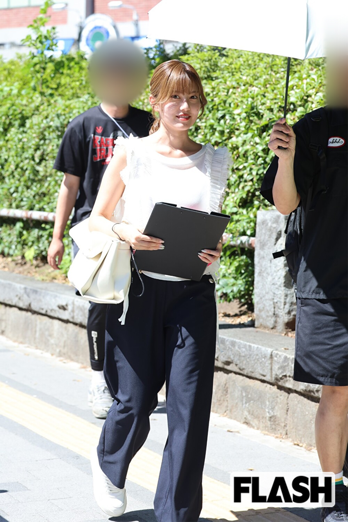 丁寧なファンサで知られている宮本夢羅アナ
