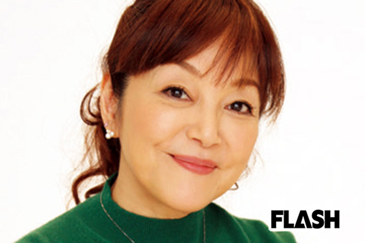 岩崎宏美が息子2人と「スリーショット」公開　離婚で“断絶期”経験した32…