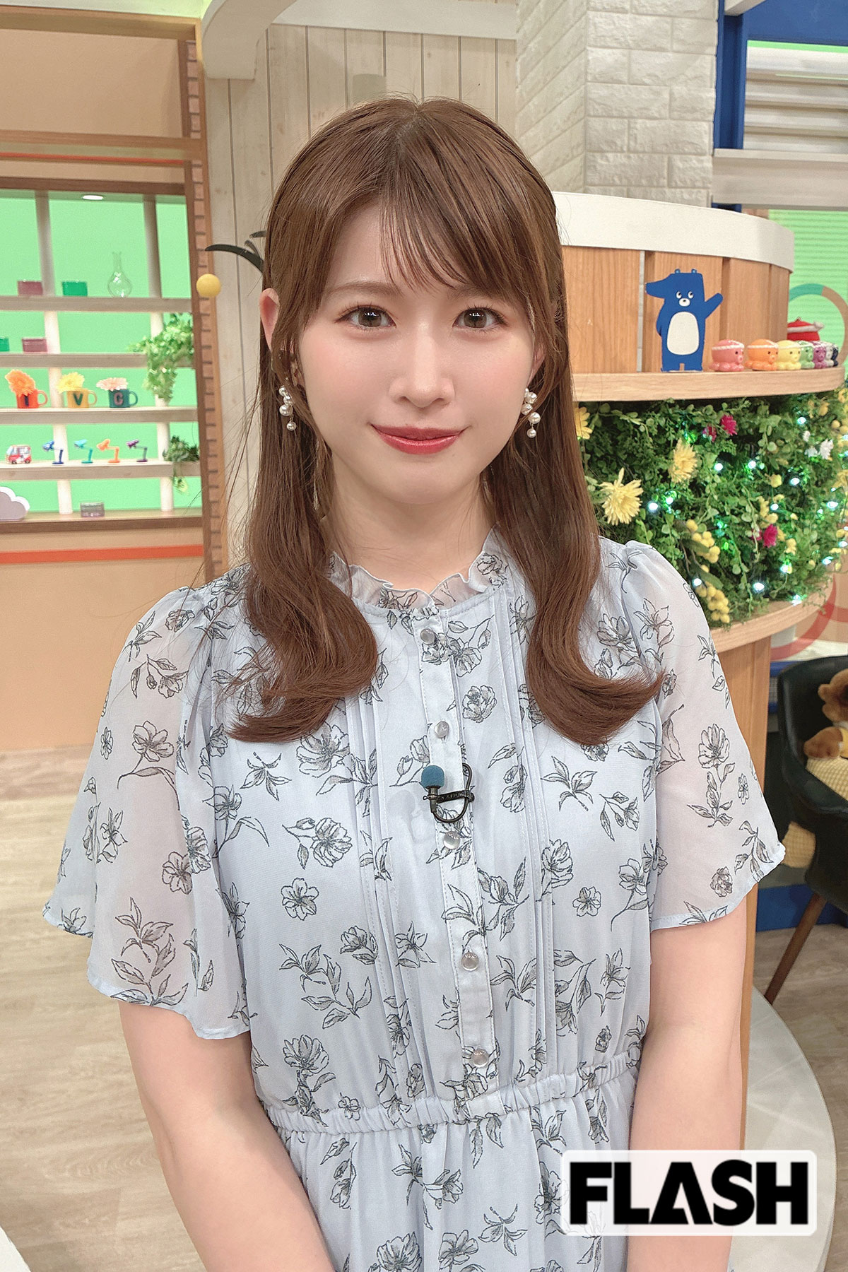 【東北1位／佐藤 朱アナ（東北放送）】「今年もうれしい順位をいただけて感謝の気持ちでいっぱいです!　みなさまからの励ましの言葉が原動力になっています。サンドウィッチマンさんとの番組『サンドのぼんやり～ぬTV』では、いい意味で素の私をご覧ください。去年から始まった『AA～アクティブ朱～』という企画コーナーでは、瓦割りや滝行など体力や忍耐力を生かした取材をしています!」