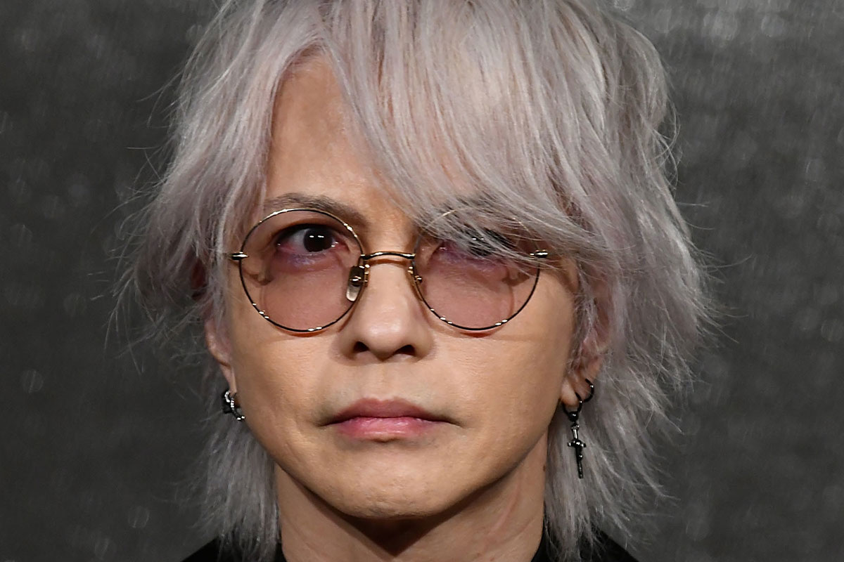 ラルク・hyde、夏フェスで「上半身裸」披露も“びっしりタトゥー”…近年…