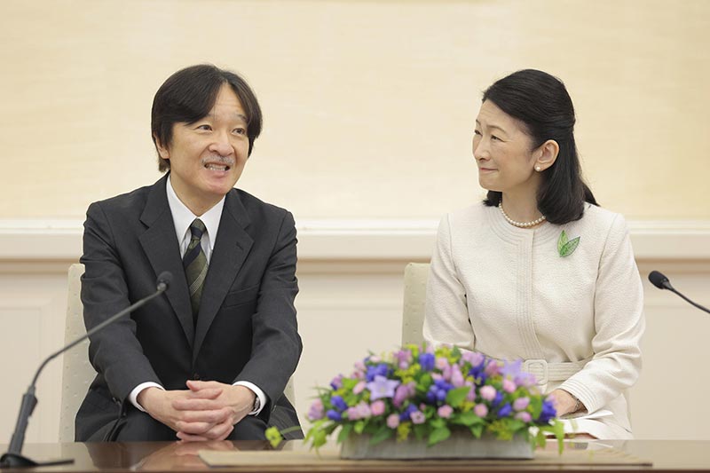 赤坂東邸で記者会見に臨まれた秋篠宮殿下（写真・共同通信）