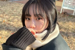 元E-girls鷲尾伶菜、独立後初ファンミで目玉特典「ハイタッチ」なしの痛恨運営ミスに「信用ガタ落ち」ファン激怒