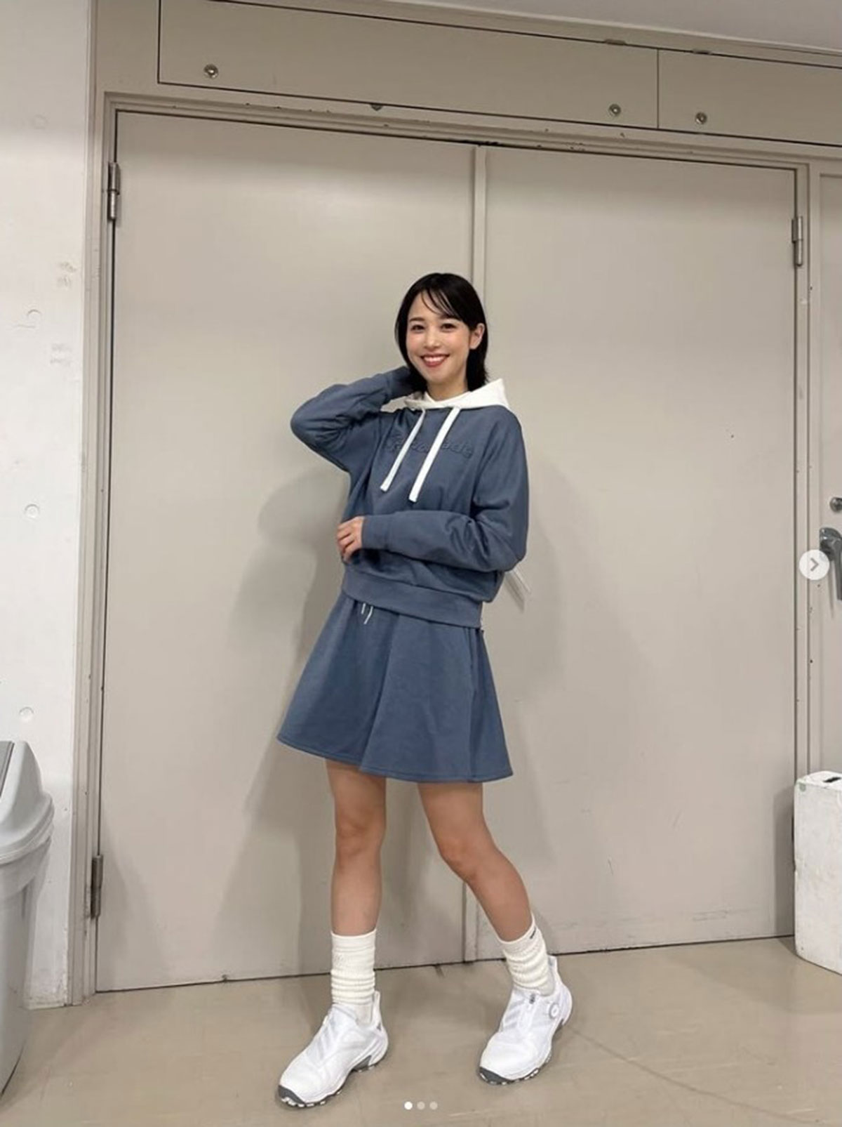 鷲見玲奈が公開したゴルフウエア姿。ゴルフブランド「テーラーメイド」のものだ（画像・『鷲見玲奈（すみれいな）』のInstagram「@sumi__reina」より）