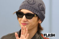 山田涼介「114万円」レザージャケット姿で韓国入り…初のアジアツアーへ空港でファン約100人が大歓声