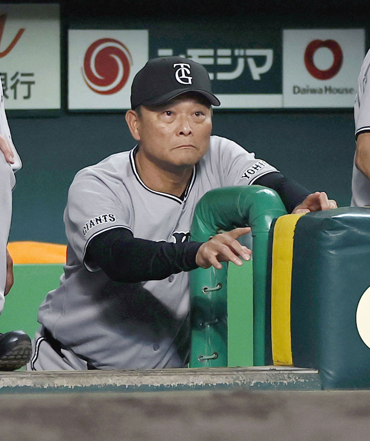 巨人、優勝争いも橋上監督代行の流出に恐々…阿部前監督救った名将が“続投ナシ”の裏事情