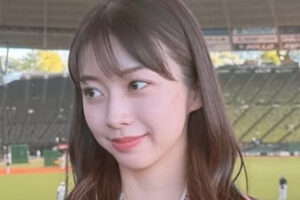 牧野真莉愛、ファイターズ観戦中の “全力ダンス” に「自分が目立つため」一部から批判の声…筋金入りの “球団愛” が招いた皮肉