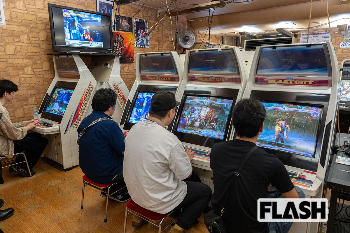 「ゲームニュートン大山店」の松田泰明さんは「職業も年齢もバラバラの人たちが同じゲームを通してつながっている」と話す